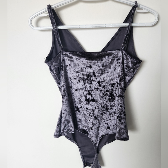 Purple velvet camisole/thank top - Picture 2 of 5